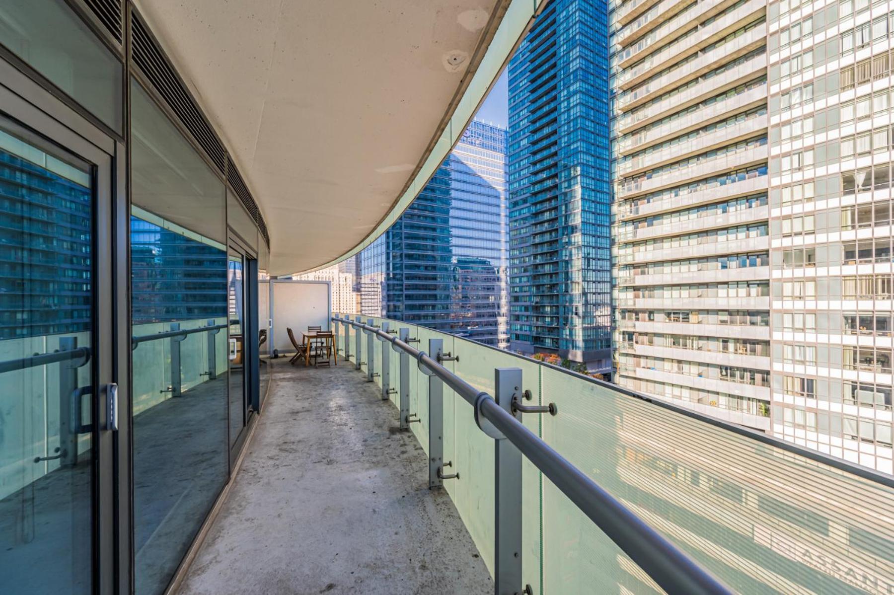 York Suites 5 Toronto Extérieur photo