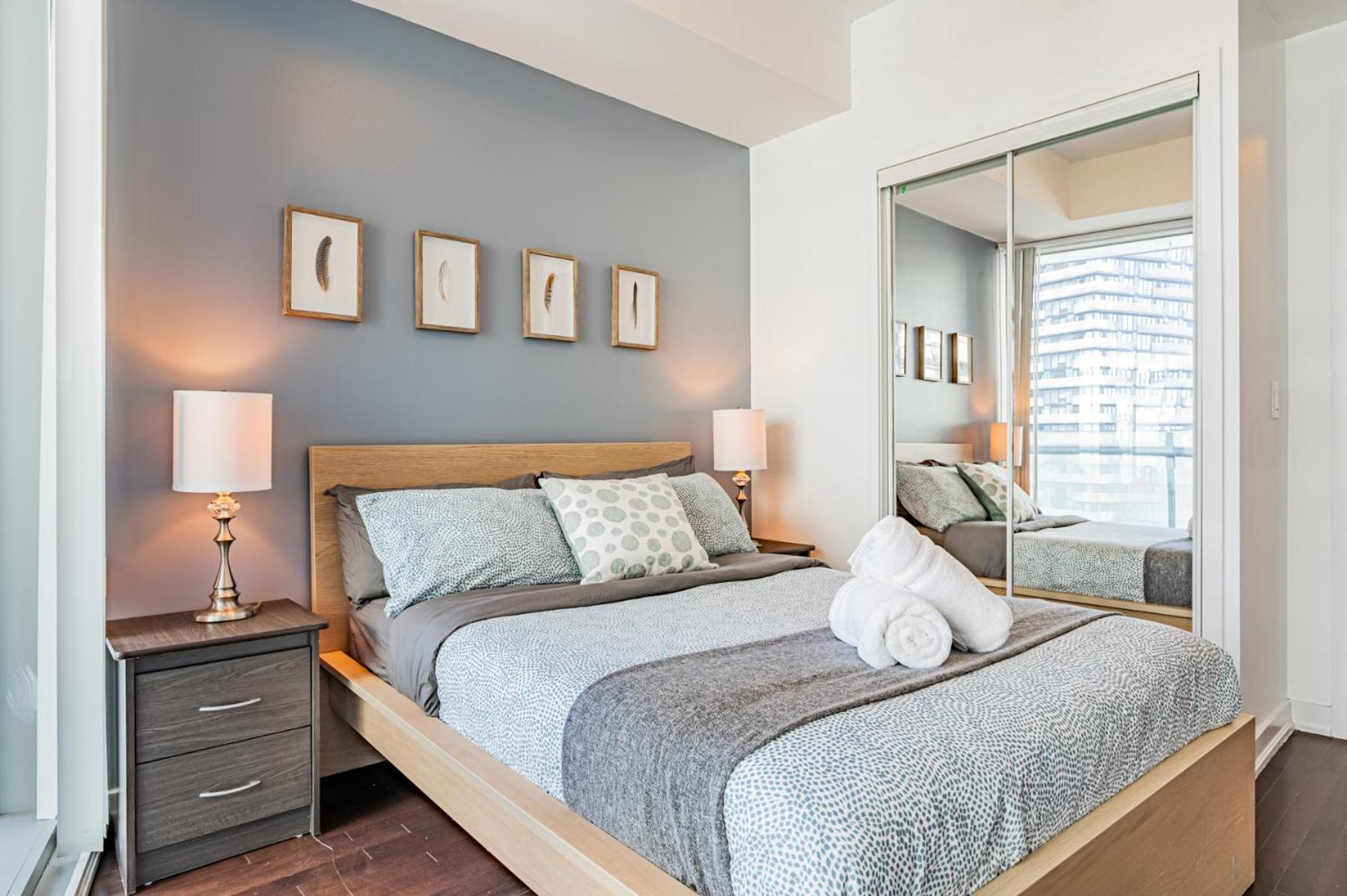 York Suites 5 Toronto Extérieur photo