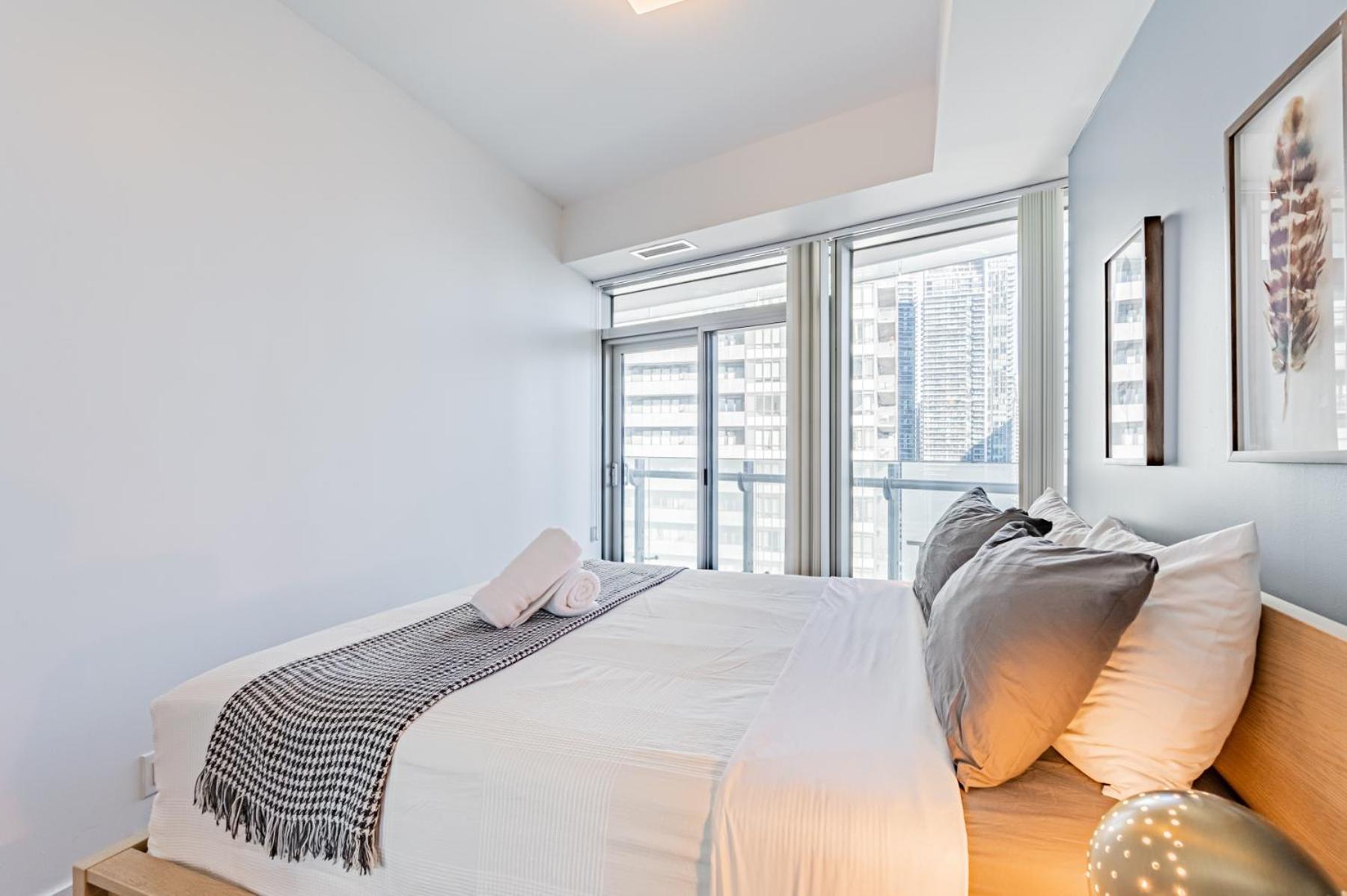 York Suites 5 Toronto Extérieur photo